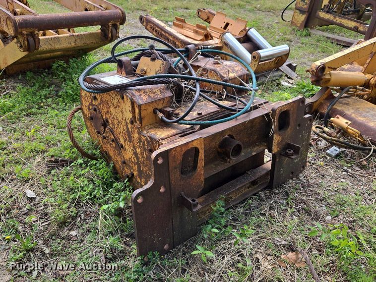 image for item FH6582 Hyster winch