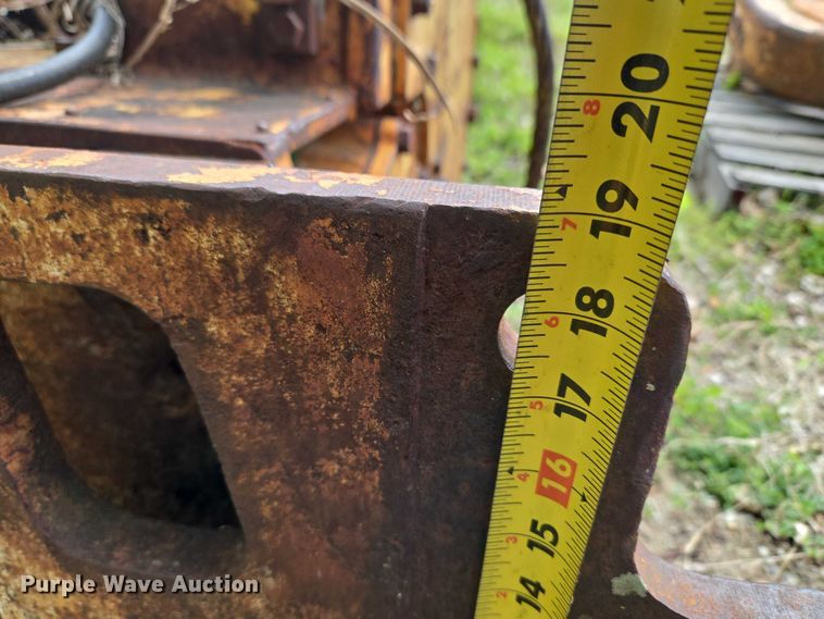 image for item FH6582 Hyster winch