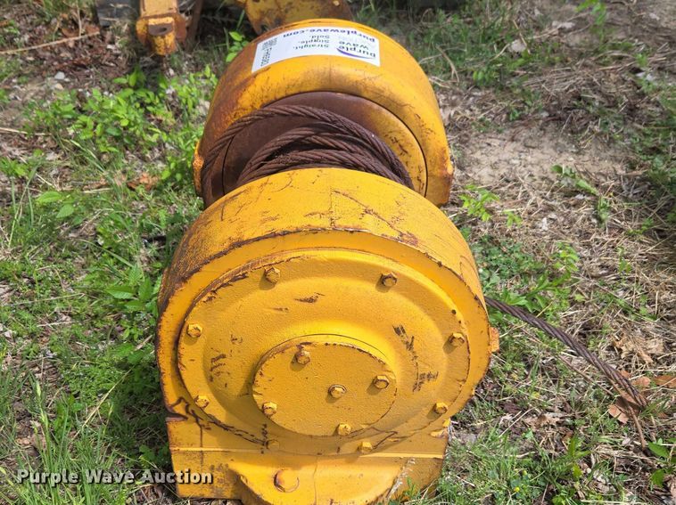 image for item FH6583 Winch