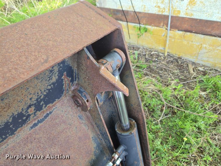 image for item FH6584 Caterpillar wheel loader 4-in-1 bucket