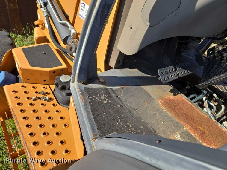 image for item FH6593 2016 Case 580 Super N backhoe