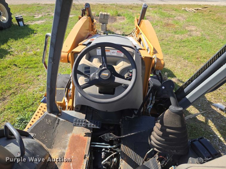 image for item FH6593 2016 Case 580 Super N backhoe