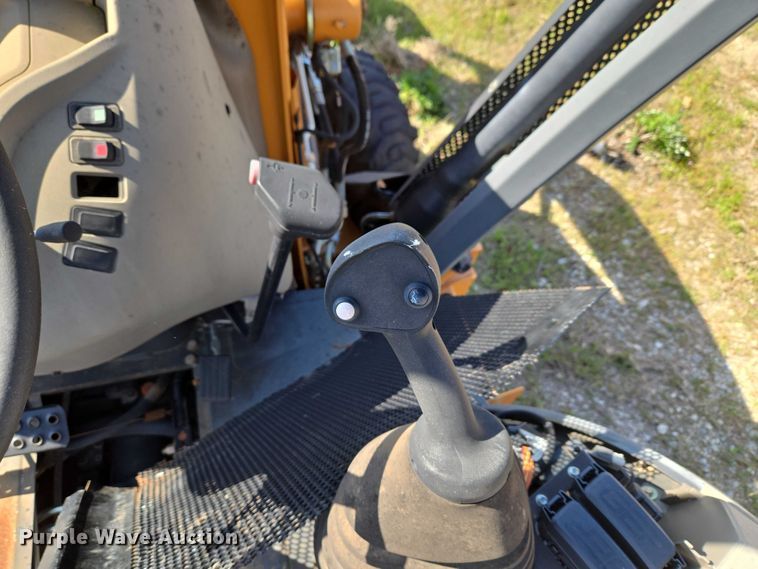 image for item FH6593 2016 Case 580 Super N backhoe