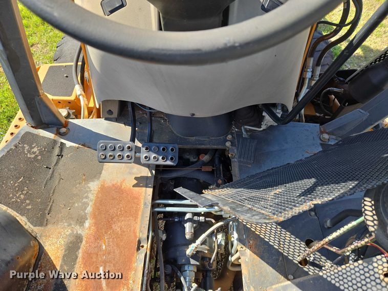 image for item FH6593 2016 Case 580 Super N backhoe