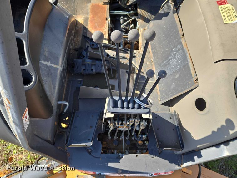 image for item FH6593 2016 Case 580 Super N backhoe