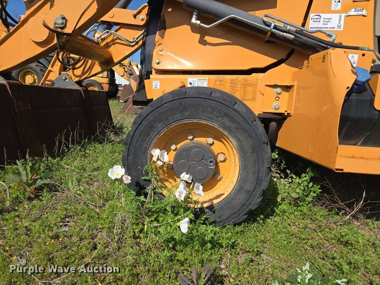 image for item FH6593 2016 Case 580 Super N backhoe