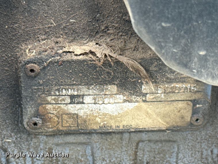 image for item FH6594 2004 Genie TML-4000N light plant