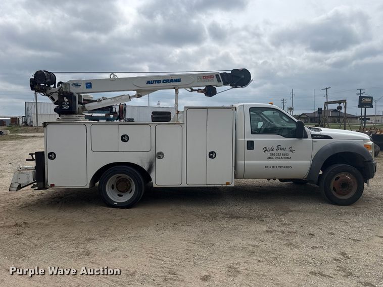 image for item FH6598 2011 Ford F550 Super Duty utility / service truck