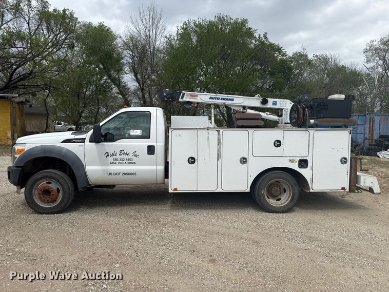 image for item FH6598 2011 Ford F550 Super Duty utility / service truck