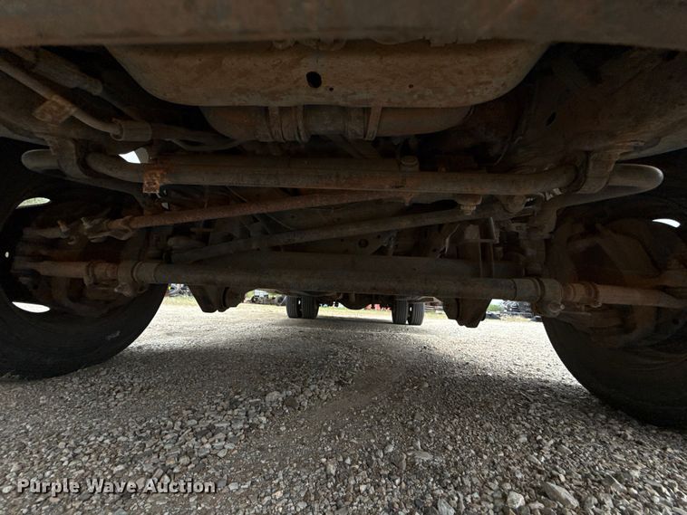 image for item FH6598 2011 Ford F550 Super Duty utility / service truck