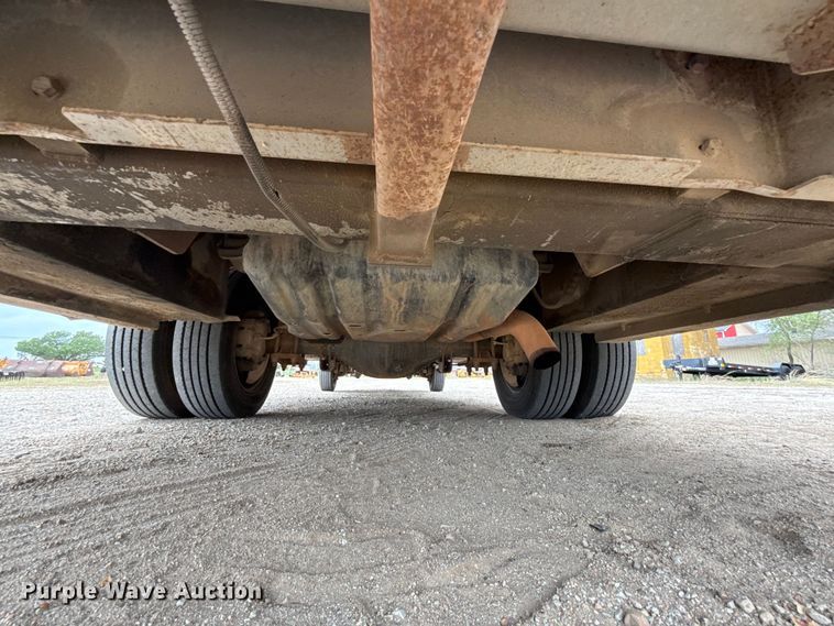 image for item FH6598 2011 Ford F550 Super Duty utility / service truck