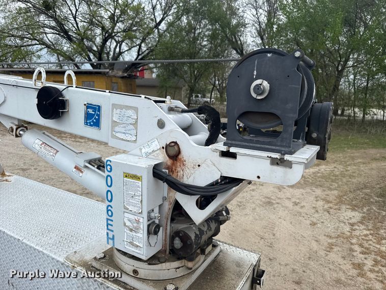 image for item FH6598 2011 Ford F550 Super Duty utility / service truck