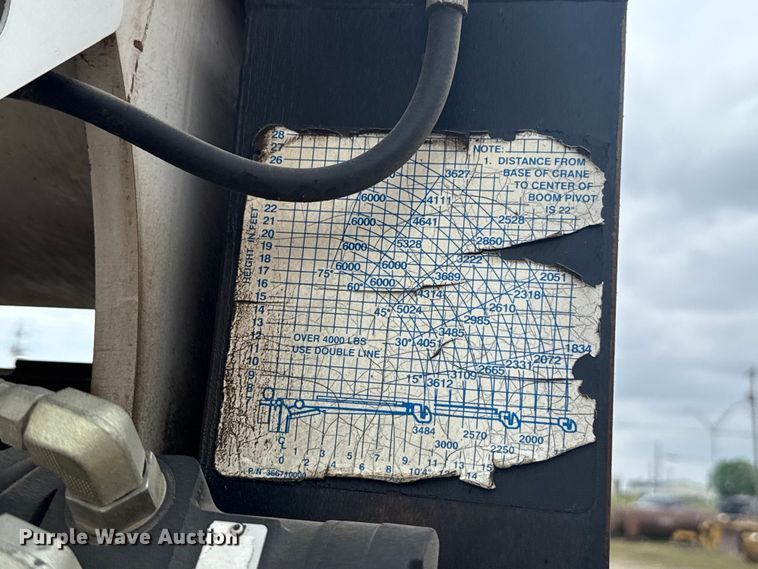 image for item FH6598 2011 Ford F550 Super Duty utility / service truck