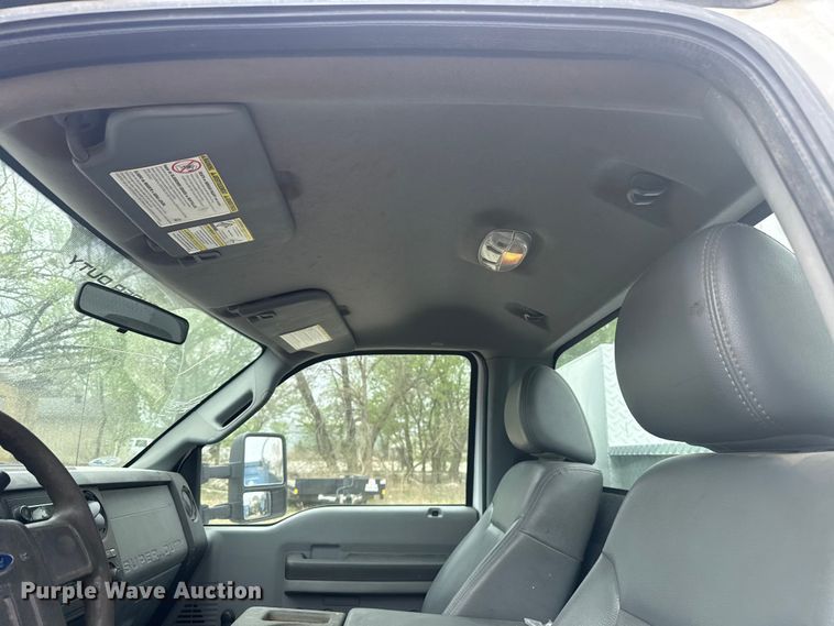 image for item FH6598 2011 Ford F550 Super Duty utility / service truck