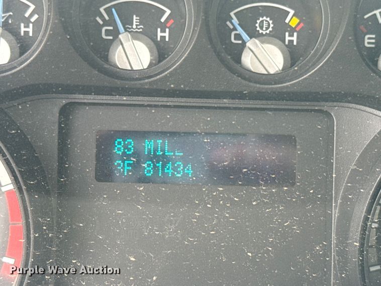 image for item FH6598 2011 Ford F550 Super Duty utility / service truck