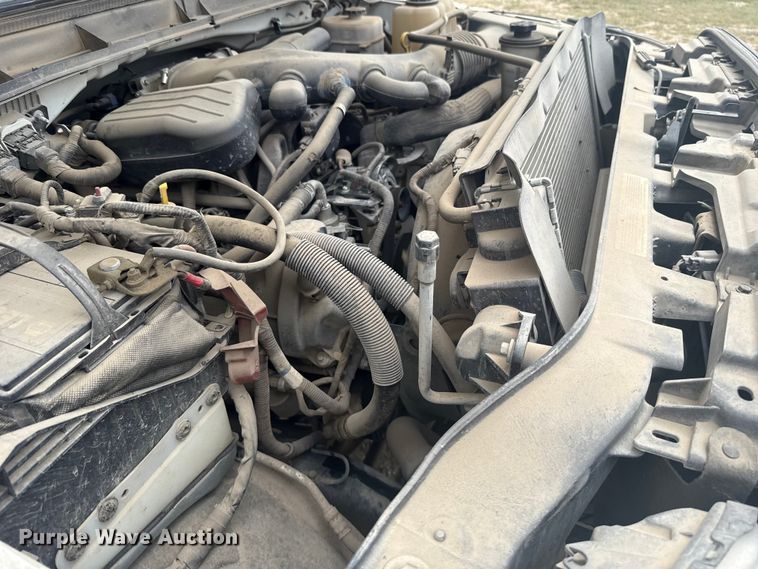 image for item FH6598 2011 Ford F550 Super Duty utility / service truck