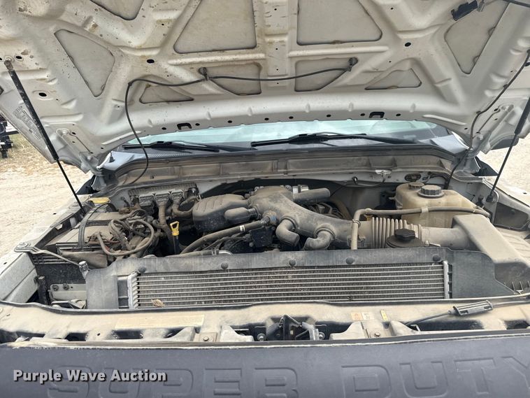 image for item FH6598 2011 Ford F550 Super Duty utility / service truck