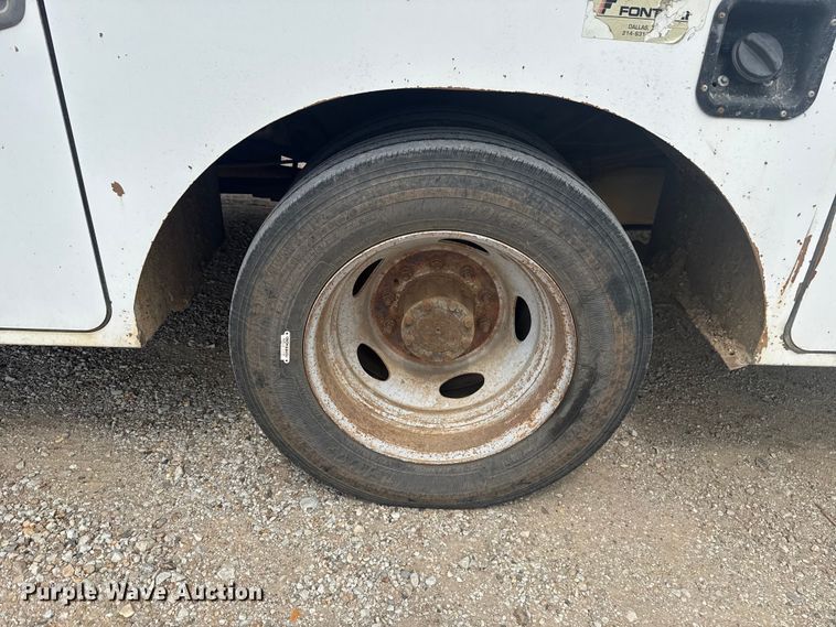 image for item FH6598 2011 Ford F550 Super Duty utility / service truck