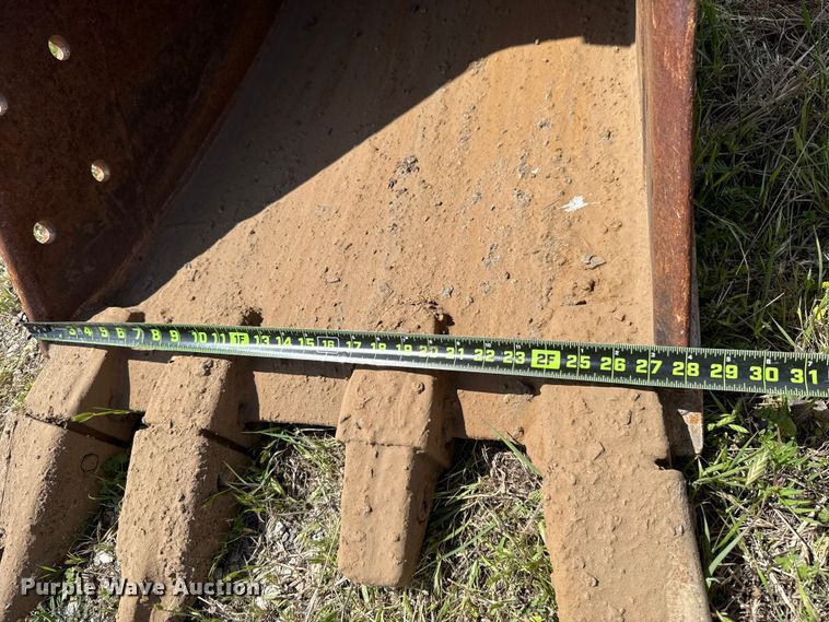 image for item FH6599 1993 Hitachi EX200LC-2 excavator