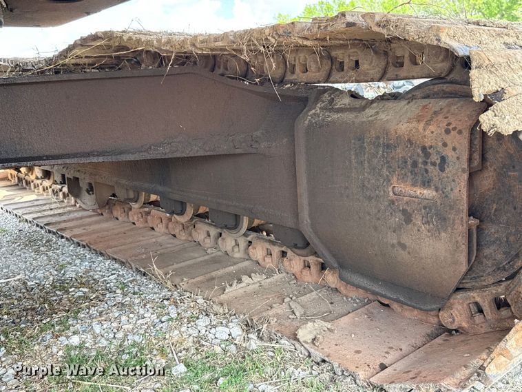 image for item FH6599 1993 Hitachi EX200LC-2 excavator