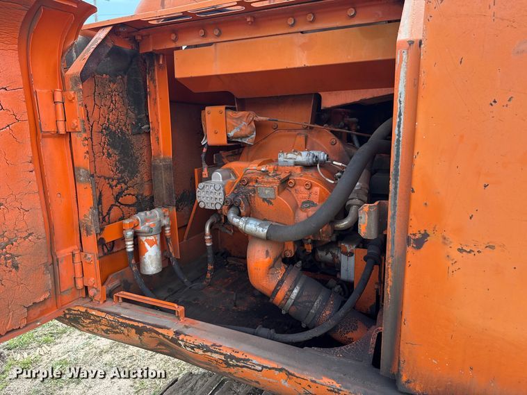 image for item FH6599 1993 Hitachi EX200LC-2 excavator