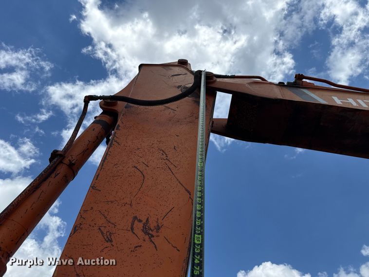 image for item FH6599 1993 Hitachi EX200LC-2 excavator