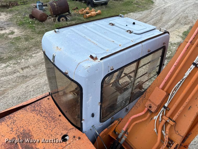 image for item FH6599 1993 Hitachi EX200LC-2 excavator