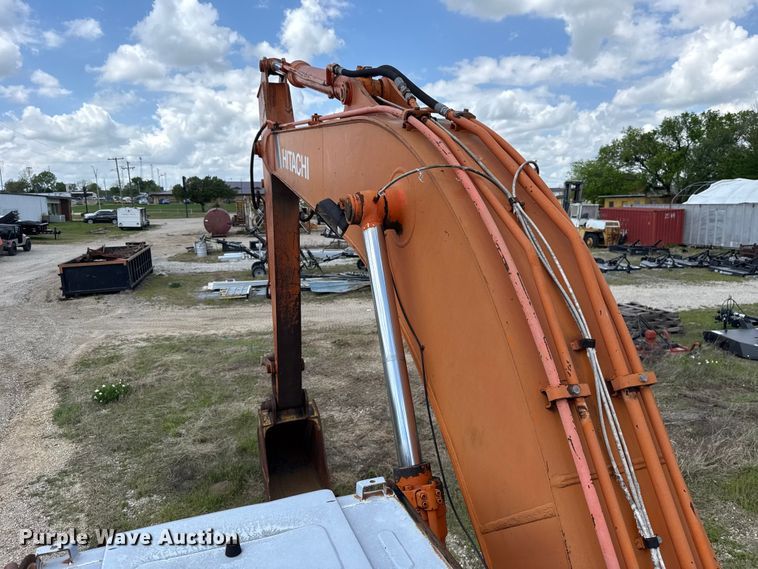 image for item FH6599 1993 Hitachi EX200LC-2 excavator