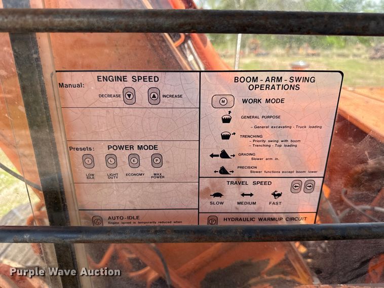 image for item FH6599 1993 Hitachi EX200LC-2 excavator
