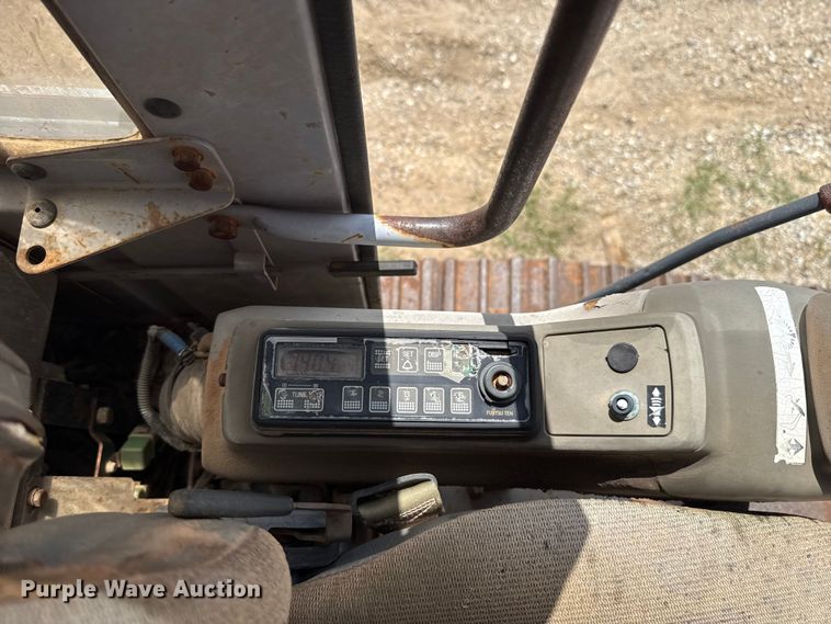 image for item FH6599 1993 Hitachi EX200LC-2 excavator