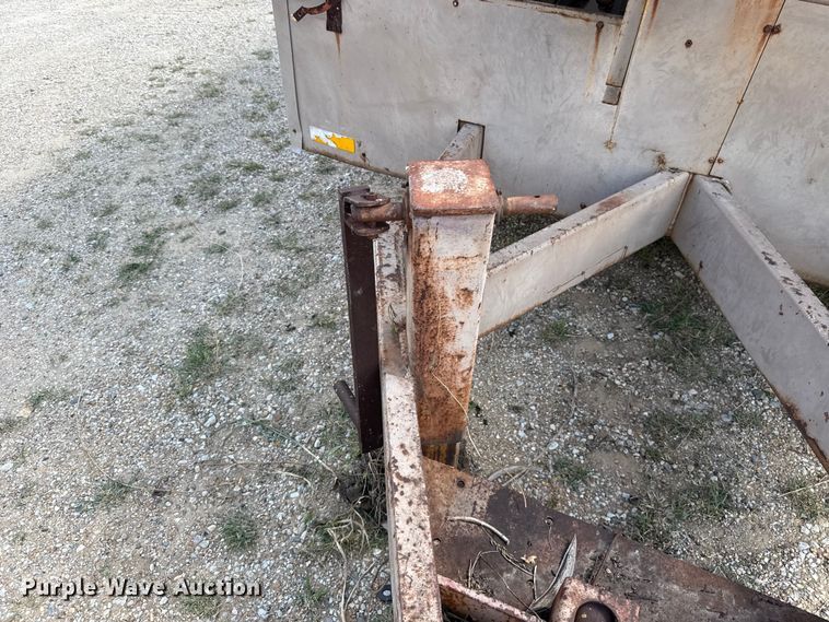 image for item FH6605 LeRoi 1600 air compressor