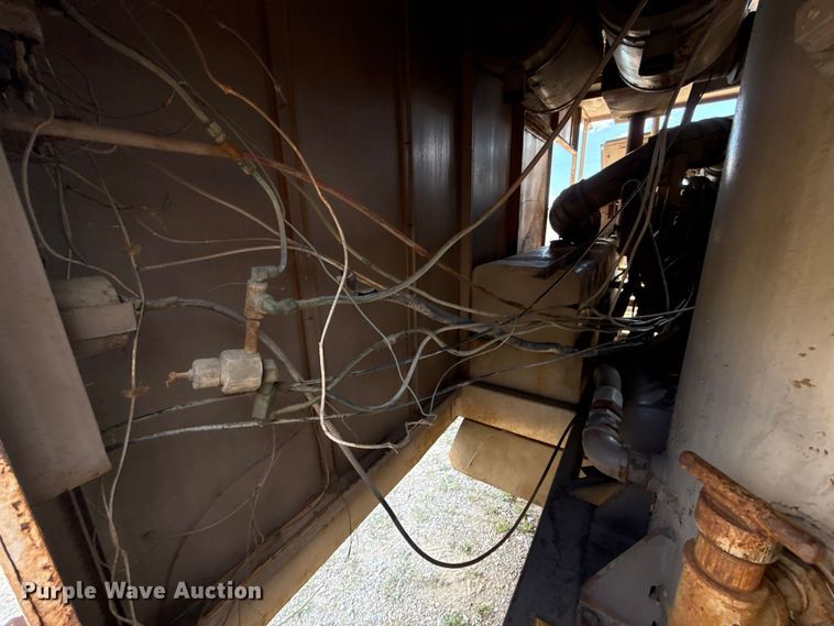 image for item FH6605 LeRoi 1600 air compressor