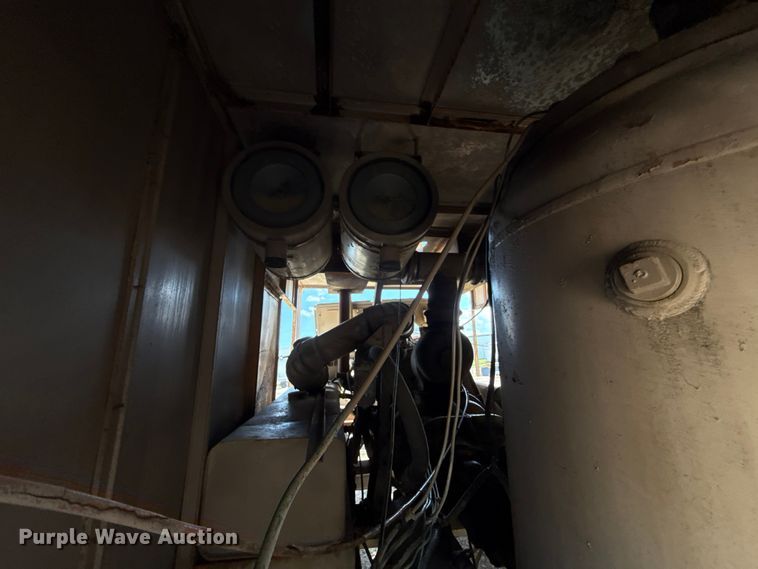 image for item FH6605 LeRoi 1600 air compressor