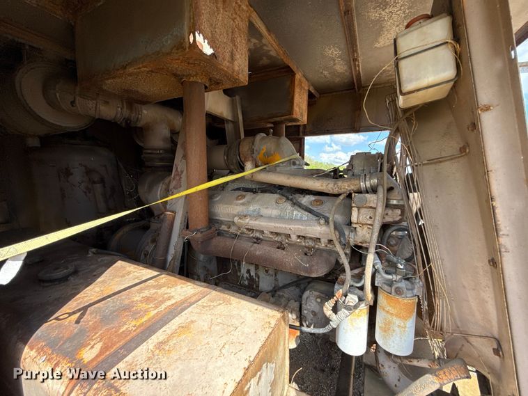 image for item FH6605 LeRoi 1600 air compressor