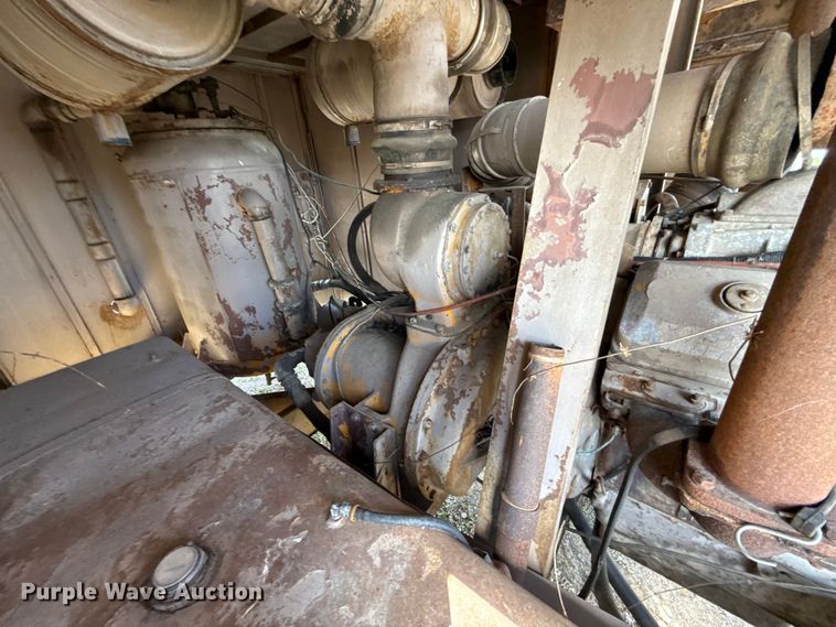 image for item FH6605 LeRoi 1600 air compressor