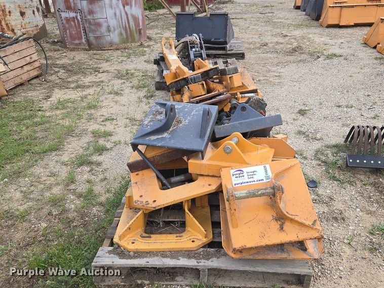 image for item FH6609 Backhoe attachments