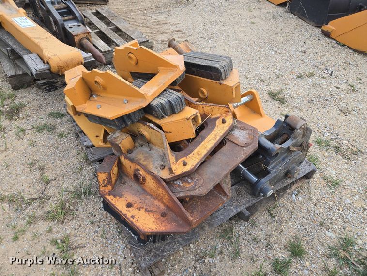 image for item FH6609 Backhoe attachments