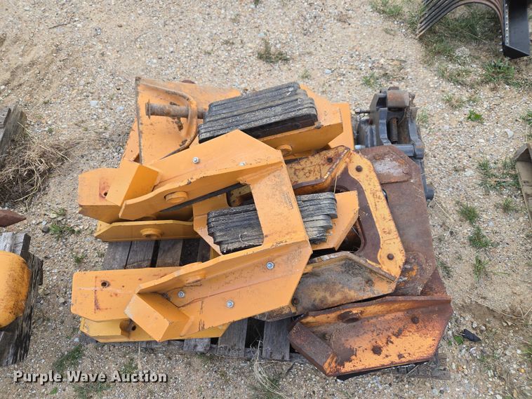image for item FH6609 Backhoe attachments