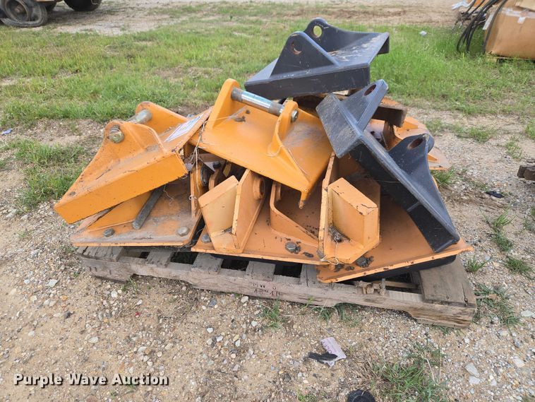 image for item FH6609 Backhoe attachments