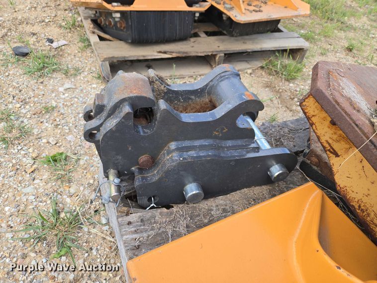 image for item FH6609 Backhoe attachments