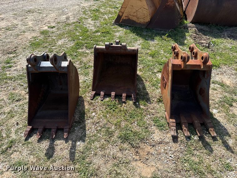 image for item FH6613 (3) excavator buckets