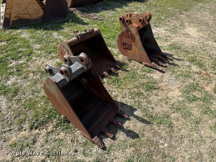 image for item FH6613 (3) excavator buckets
