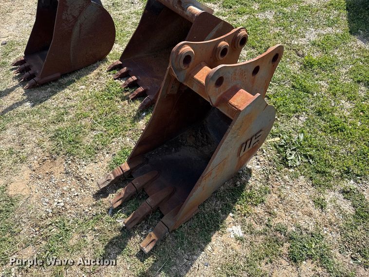 image for item FH6613 (3) excavator buckets