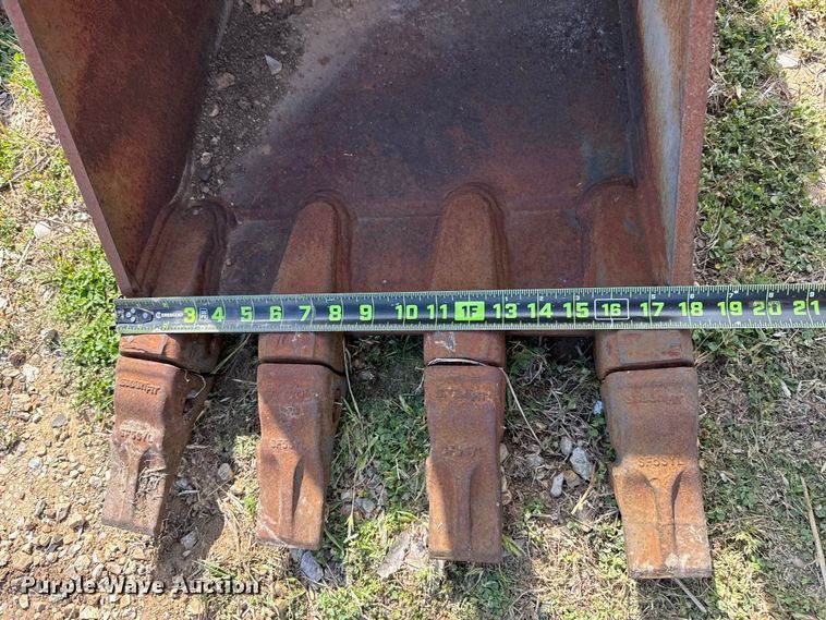 image for item FH6613 (3) excavator buckets