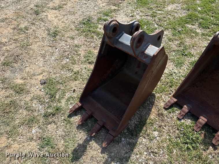 image for item FH6613 (3) excavator buckets