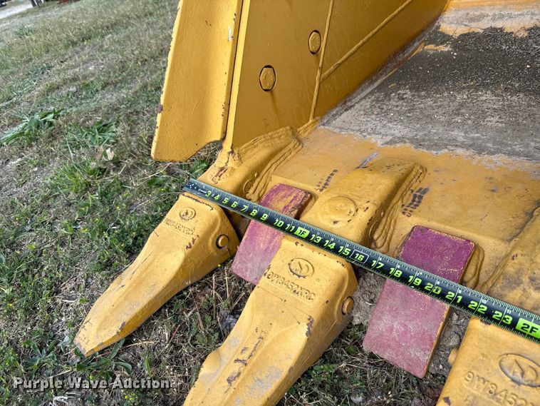 image for item FH6614 EMAQ CAT330 excavator bucket