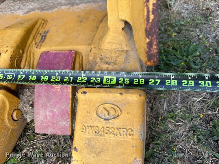 image for item FH6614 EMAQ CAT330 excavator bucket