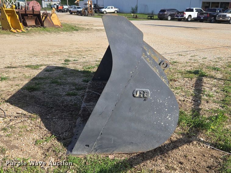 image for item FH6615 JRB 624H wheel loader bucket