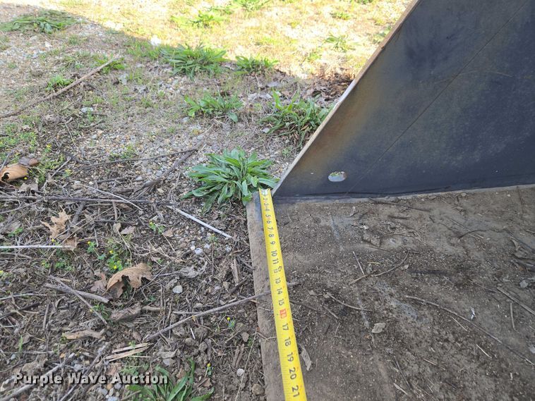 image for item FH6615 JRB 624H wheel loader bucket