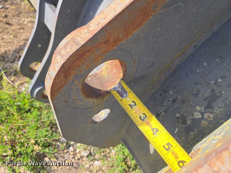 image for item FH6615 JRB 624H wheel loader bucket